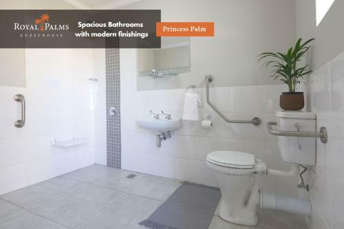 Hostal Royal Palms Guest House