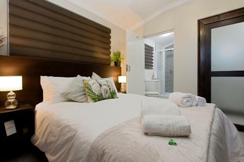 Hostal Royal Palms Guest House
