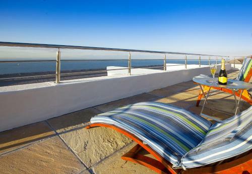 Hostal Magellans Hotel