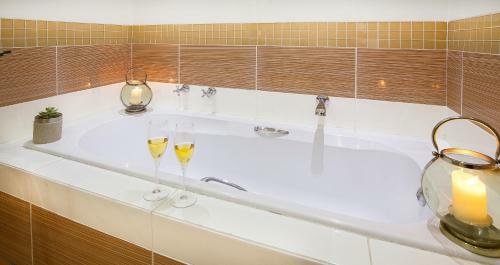 Hostal Magellans Hotel