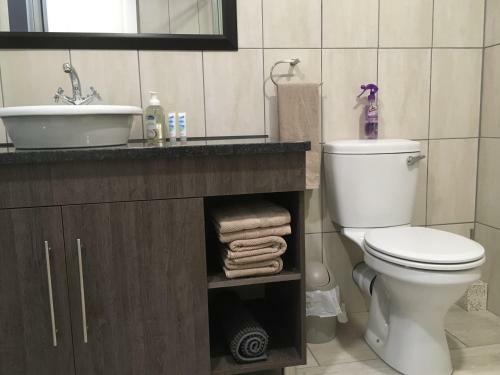 Hostal Turaco Bed & Breakfast