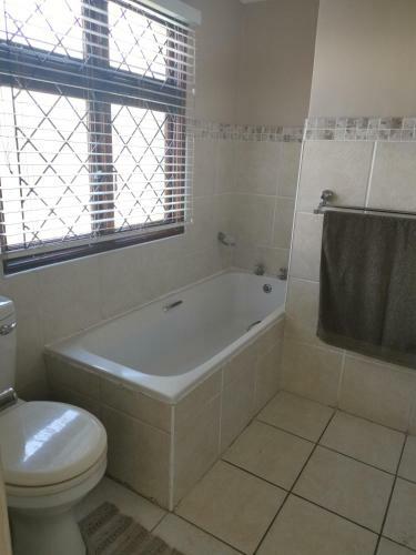 Apartamento Pollok Beach Guest Lodge
