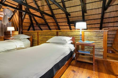 Valamanzi Lodge In Nyati Wilderness