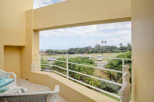 L`azur : Elegant Apartment With Sea View