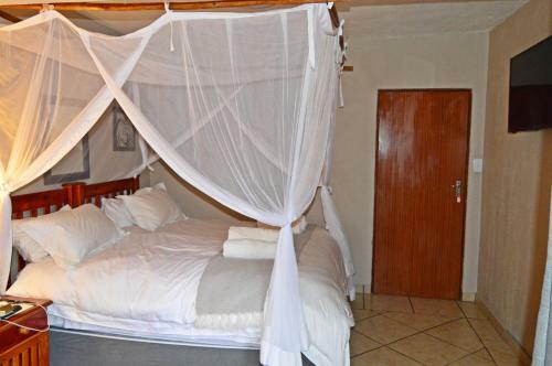 Pan African Lodge & Safari