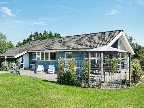 Three-bedroom Holiday Home In Oksb�l 8