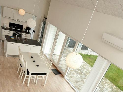 Three-bedroom Holiday Home In Oksb�l 33