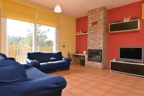 Montbarbat Villa Sleeps 8 Pool