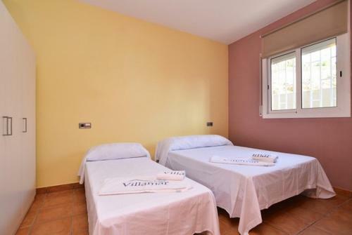 Montbarbat Villa Sleeps 8 Pool