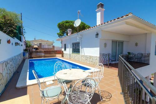 Terrafortuna Villa Sleeps 6 Pool