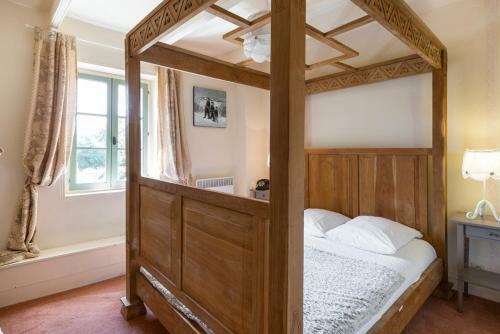 Saint-meen-le-grand Chateau Sleeps 15 Pool Air Con