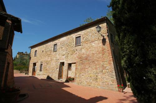 Montaione Apartment Sleeps 8