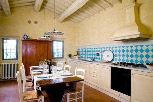Casorelle Villa Sleeps 5 Pool Wifi