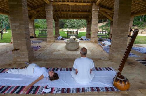 Castello Di Tocchi Villa Sleeps 16 Pool Air Con