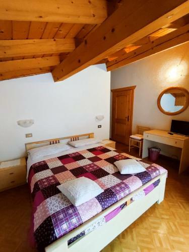 Hostal Affittacamere Pizzeria Marmolada