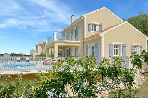 Antipata Villa Sleeps 6 Pool Air Con Wifi
