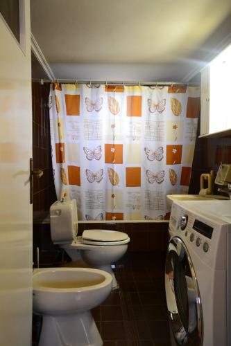 Apartamento Unwind In A Spacious Flat With Gardens Near Beach