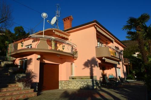 Apartment 847-2