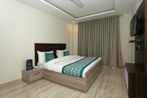 Oyo 11340 Hotel Lakshmi Palace