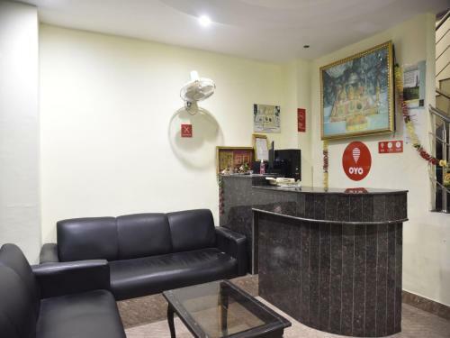 Hostal Oyo 10753 Hotel Triund Regency