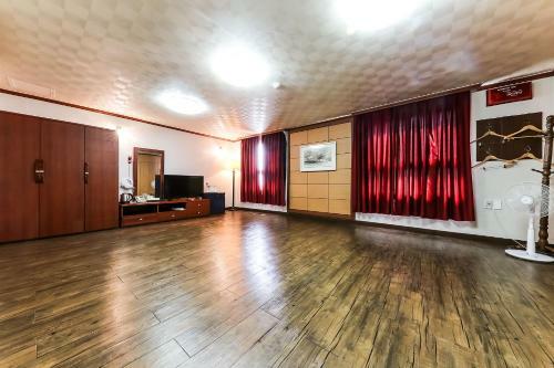 Kyungha Spa Hotel
