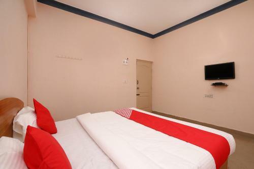 Hotel Oyo 24210 Yashas Residency