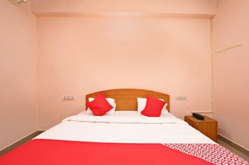 Hotel Oyo 24210 Yashas Residency