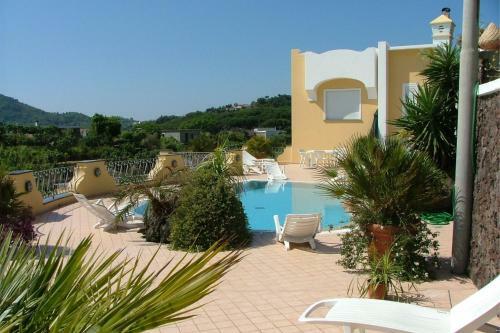 Cretaio Apartment Sleeps 2 Pool