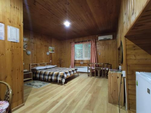 Hostal ???????? ???????? ?????