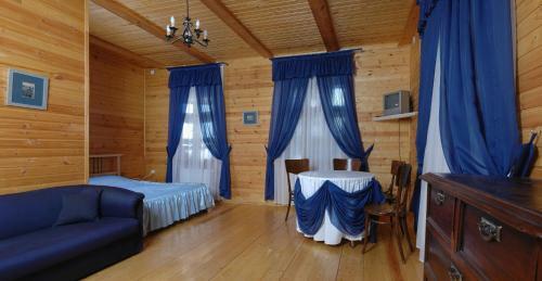 Hostal Cherry Garden