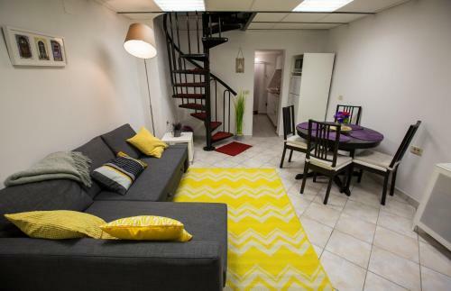 Classy Apartment In Piran Center HD