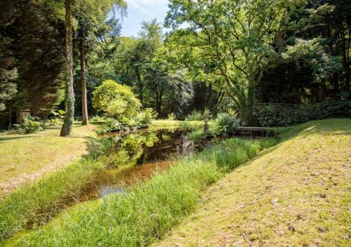 Apartamento Talhenbont Hall