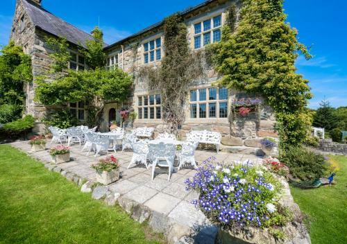 Apartamento Talhenbont Hall