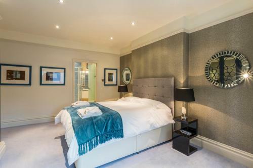 Gidleigh Chateau Sleeps 14 Pool Wifi