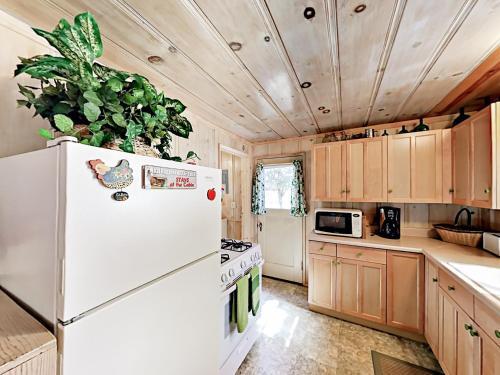 4023 Azure Avenue Home