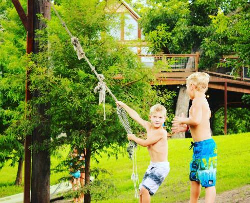 Geronimo Creek Retreat Glamping Cabin #1