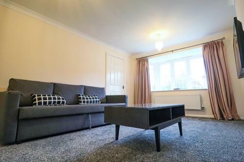 Apartamentos Royal Oak Home