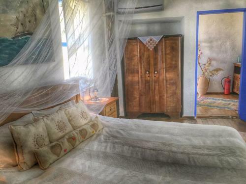 Hostal Dimitri Ada Evi & Restaurant
