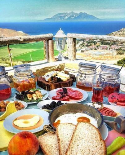 Hostal Dimitri Ada Evi & Restaurant