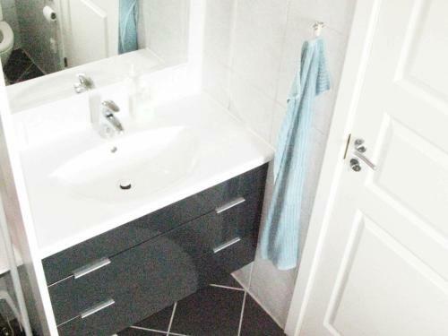 Two-bedroom Holiday Home In Vinderup 6