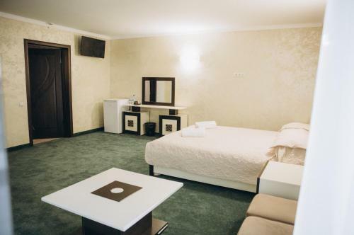 Hotel ??????