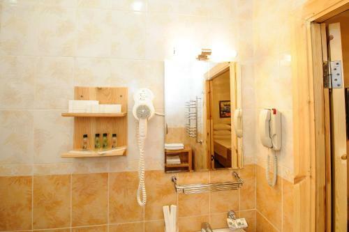 Relax Hotel Azau Star