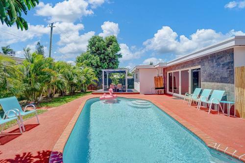 Apartamento Elegant House With Pool & Tropical Backyard