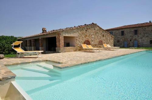 Lilliano Villa Sleeps 7 Pool Wifi