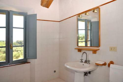 Lilliano Villa Sleeps 7 Pool Wifi