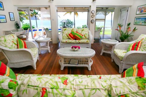 Cap Estate Villa Sleeps 4 Pool Air Con Wifi