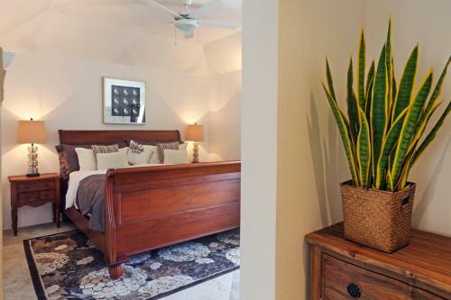 Cap Estate Villa Sleeps 8 Pool Air Con Wifi