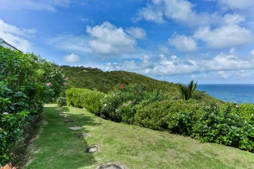 Cap Estate Villa Sleeps 8 Pool Air Con Wifi