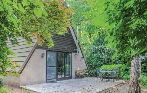 Three-bedroom Holiday Home In Rekem-lanaken
