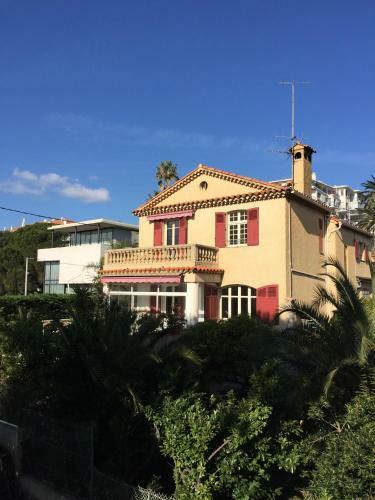 Bed & Breakfast Villa Tricia Cannes